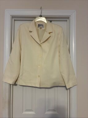 Da-Rue of California Cream Tailored Button-Front Women's Blazer size 12
